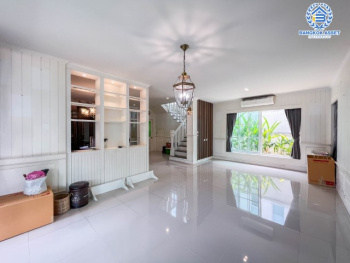 *****บ้านเดี่ยวมือสอง นนทบุรี ม.ดีซิโอ้ ราชพฤกษ์ หลังมุม เนื้อที่กว้างเกือบ 62 ตร.ว. ฟังก์ชัน 3 ห้องนอน 3 ห้องน้ำ ที่จอดรถ 2 คัน ภายในตกแต่งสวย ดูทันสมัย โครงการตั้งบนทำเลดี เชื่อมต่อทั้งถนนราชพฤกษ์, ถนนรัตนาธิเบศร์, ถนนชัยพฤกษ์, ถนนแจ้งวัฒนะ และรถไฟฟ้าสายสีม่วง "สถานีบางรักน้อยท่าอิฐ" และจุดขึ้นทางด่วน "งามวงศ์วาน"